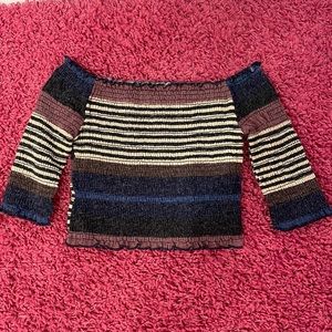 Off the shoulder tight shirt